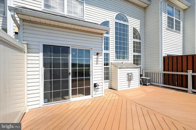 27 LINCOLN DR, Downingtown, PA 19335