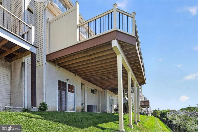 27 LINCOLN DR, Downingtown, PA 19335