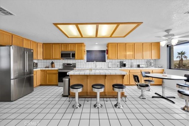 75775 Joe Davis Drive, 29 Palms, CA 92277