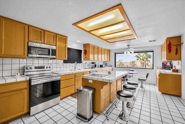 75775 Joe Davis Drive, 29 Palms, CA 92277