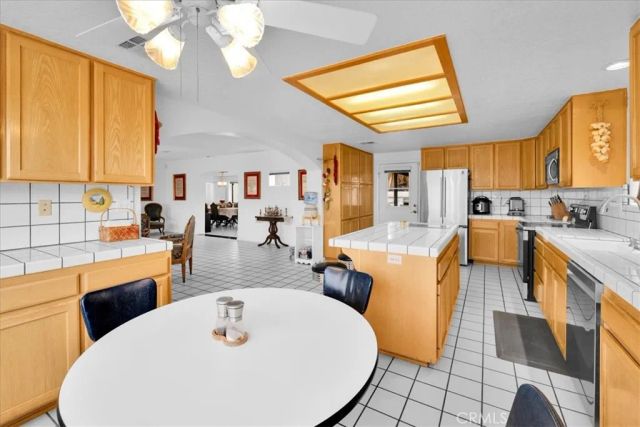 75775 Joe Davis Drive, 29 Palms, CA 92277