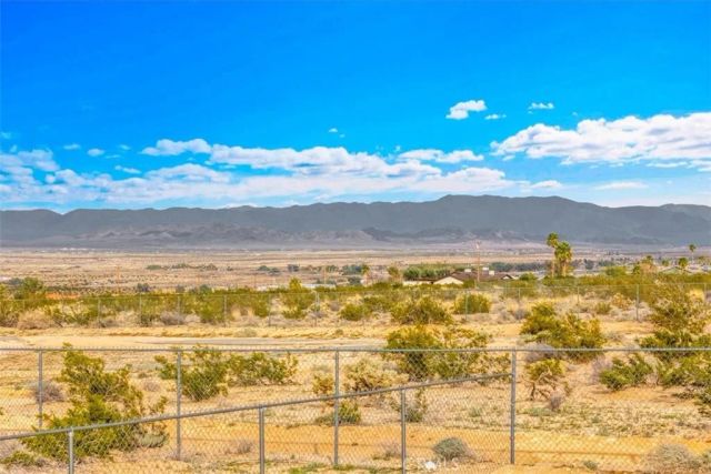 75775 Joe Davis Drive, 29 Palms, CA 92277