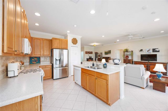 4164 MACKAY FALLS TERRACE, Sarasota, FL 34243