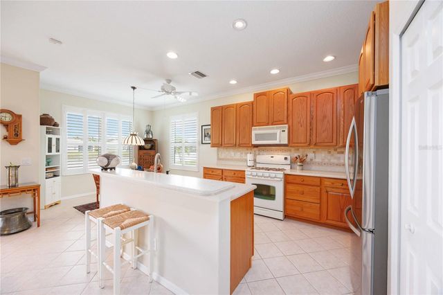 4164 MACKAY FALLS TERRACE, Sarasota, FL 34243