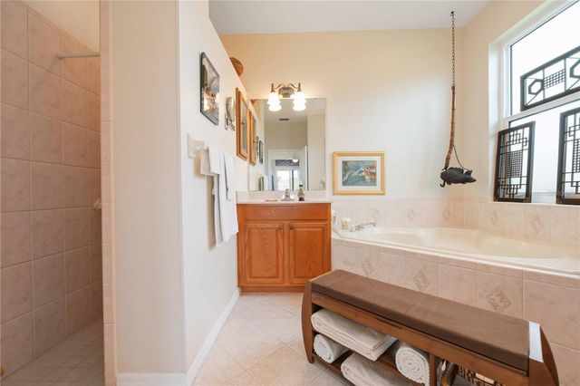 4164 MACKAY FALLS TERRACE, Sarasota, FL 34243