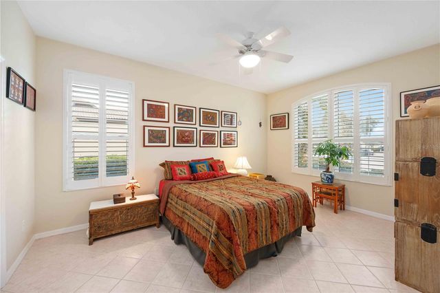 4164 MACKAY FALLS TERRACE, Sarasota, FL 34243