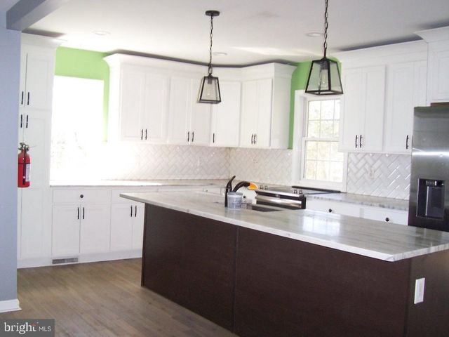 159 RAILROAD AVE, Franklinville, NJ 08322