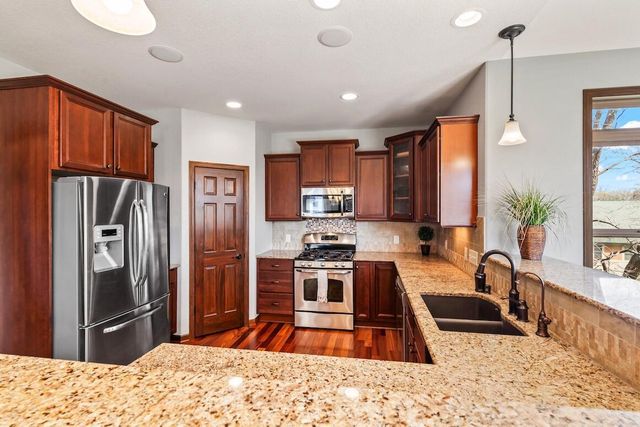 1707 Coldwater Creek DRIVE, Waukesha, WI 53188