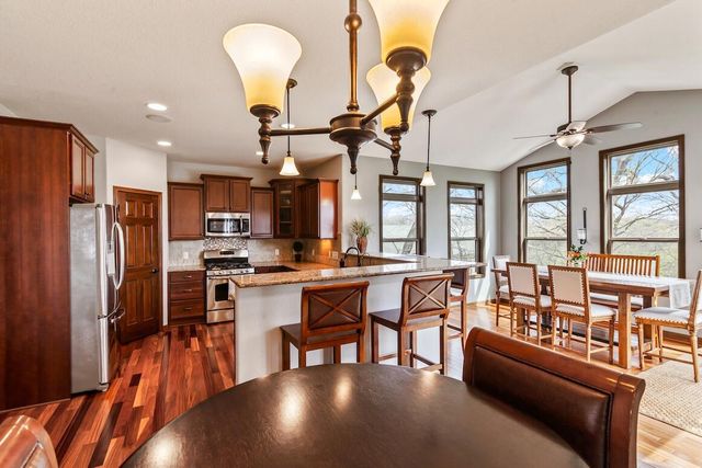 1707 Coldwater Creek DRIVE, Waukesha, WI 53188