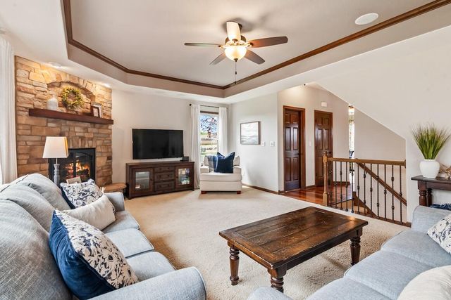 1707 Coldwater Creek DRIVE, Waukesha, WI 53188