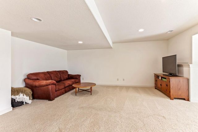 1707 Coldwater Creek DRIVE, Waukesha, WI 53188