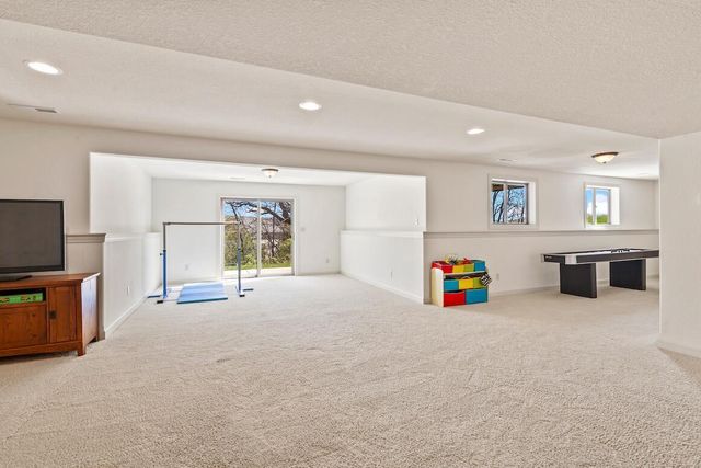 1707 Coldwater Creek DRIVE, Waukesha, WI 53188
