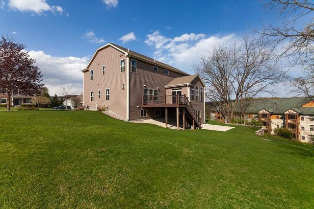 1707 Coldwater Creek DRIVE, Waukesha, WI 53188