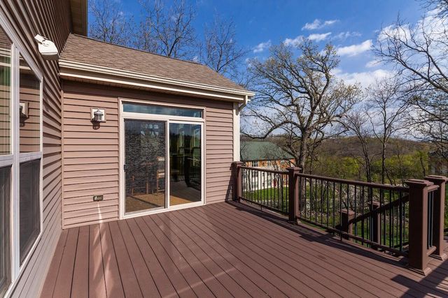 1707 Coldwater Creek DRIVE, Waukesha, WI 53188