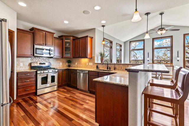 1707 Coldwater Creek DRIVE, Waukesha, WI 53188