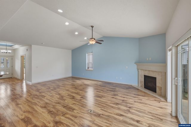 6087 SE Rolletti Dr, Salem, OR 97306