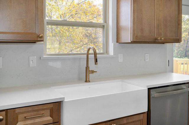 286 Remington Road, Clever, MO 65631