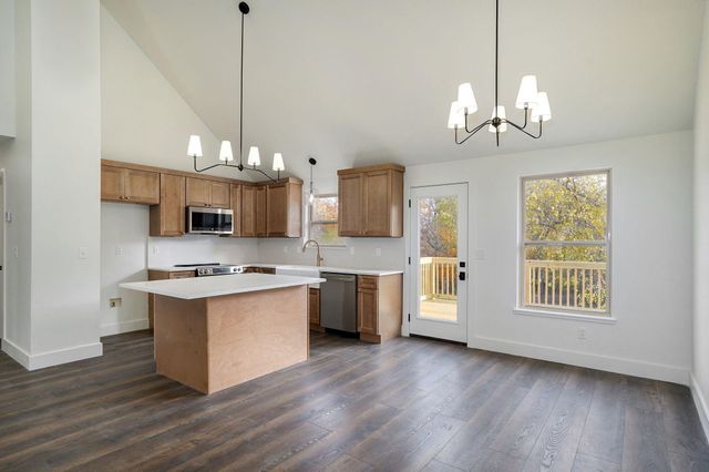 286 Remington Road, Clever, MO 65631