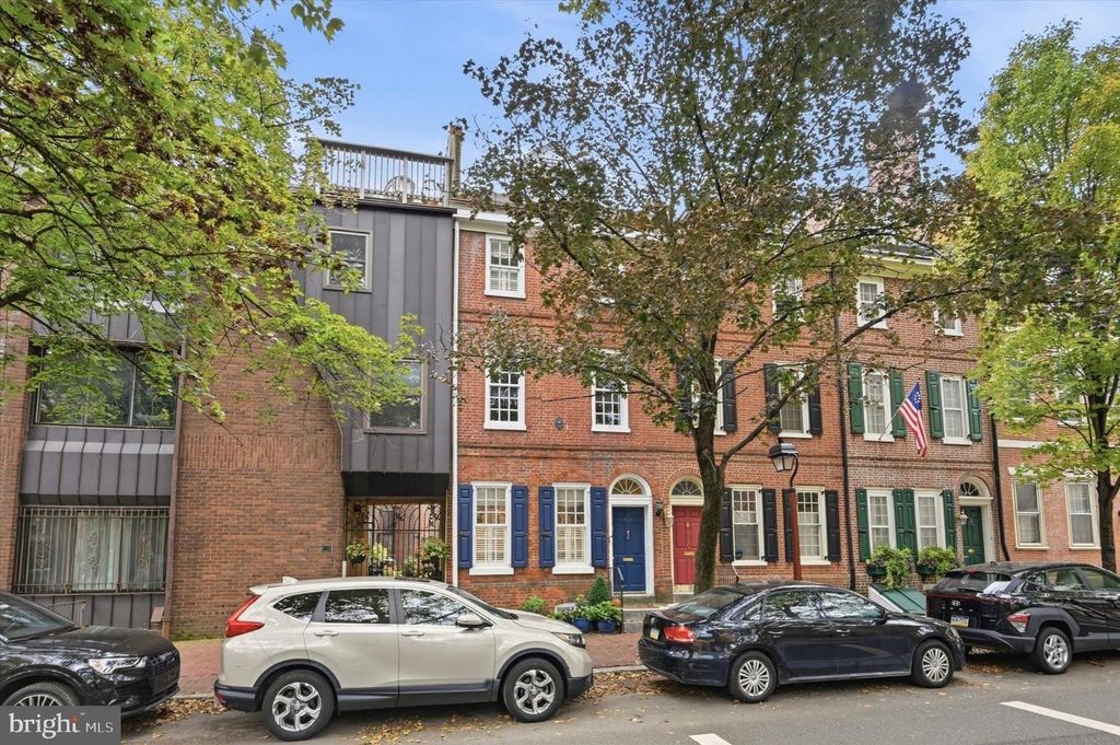 308 LOMBARD ST, Philadelphia, PA 19147 — exterior