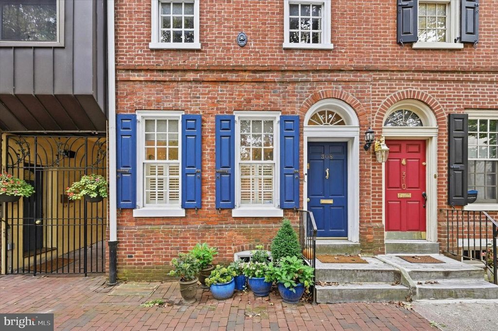 308 LOMBARD ST, Philadelphia, PA 19147 — photo 2