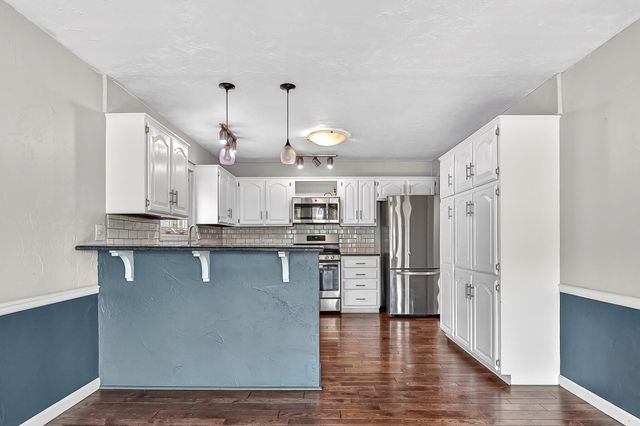 3933 S Gatlin Court, Springfield, MO 65807