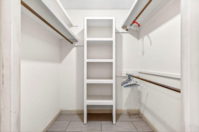 3933 S Gatlin Court, Springfield, MO 65807