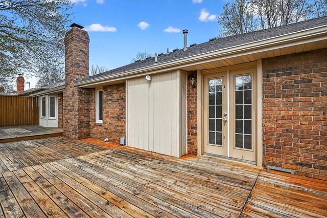 3933 S Gatlin Court, Springfield, MO 65807