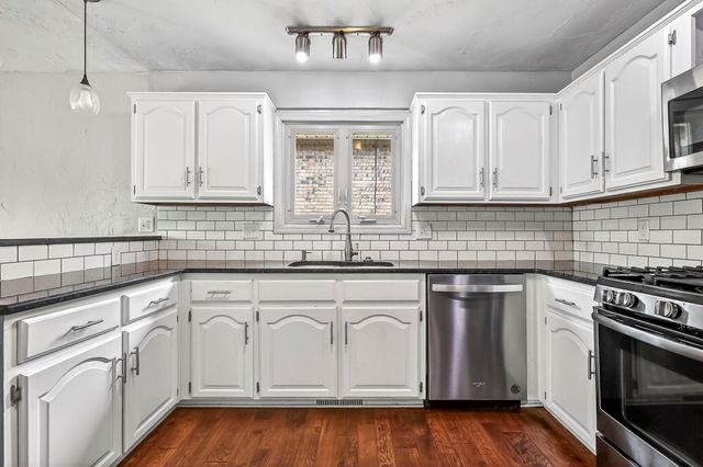 3933 S Gatlin Court, Springfield, MO 65807