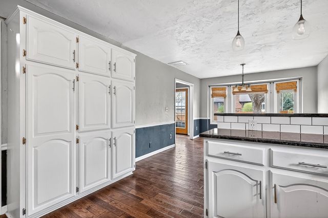 3933 S Gatlin Court, Springfield, MO 65807