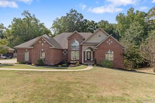 938 SILVER CREEK Circle, Prattville, AL 36066