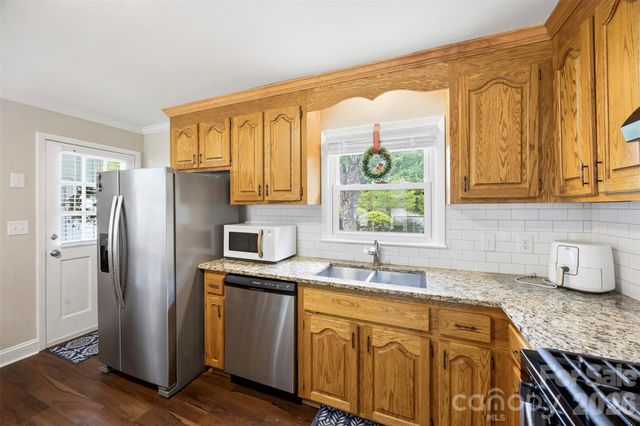 2109 Hollandale Drive, Gastonia, NC 28054