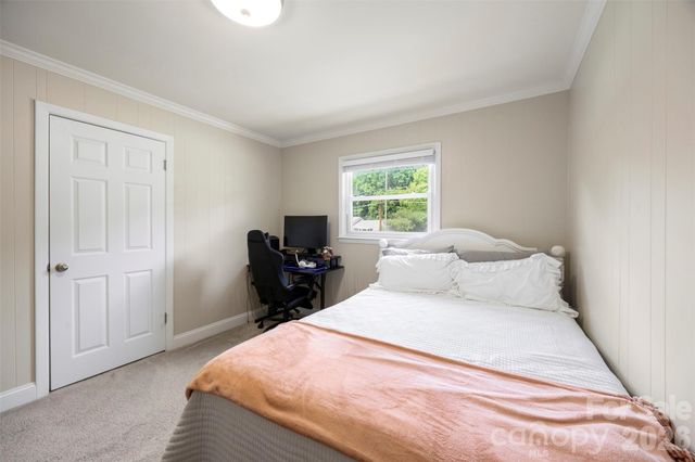 2109 Hollandale Drive, Gastonia, NC 28054