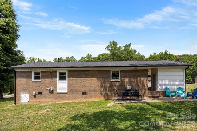 2109 Hollandale Drive, Gastonia, NC 28054