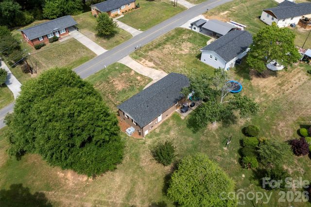 2109 Hollandale Drive, Gastonia, NC 28054