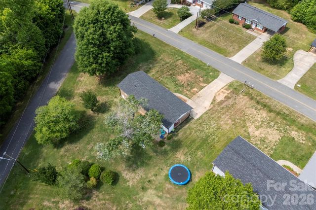 2109 Hollandale Drive, Gastonia, NC 28054