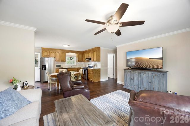 2109 Hollandale Drive, Gastonia, NC 28054