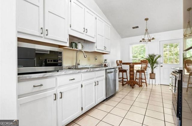 3049 Heathgate Court, Lawrenceville, GA 30044