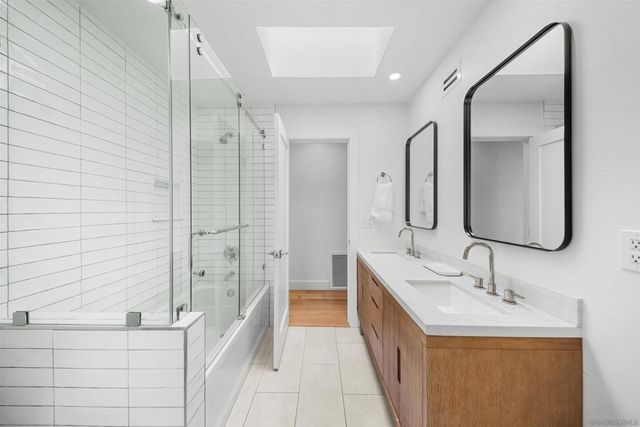 1121 Via Carolina, La Jolla, CA 92037