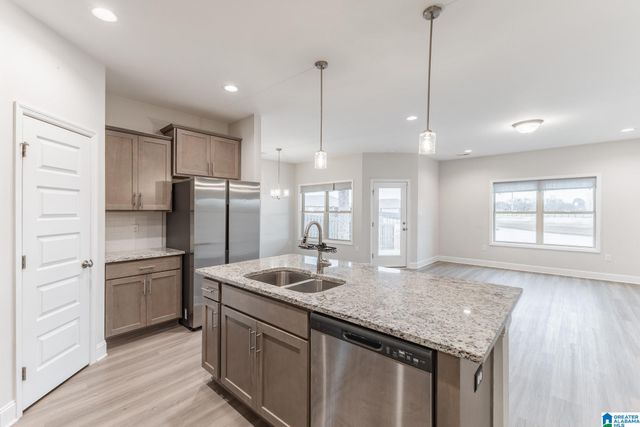 106 ELAINA GREY COURT, New Market, AL 35761