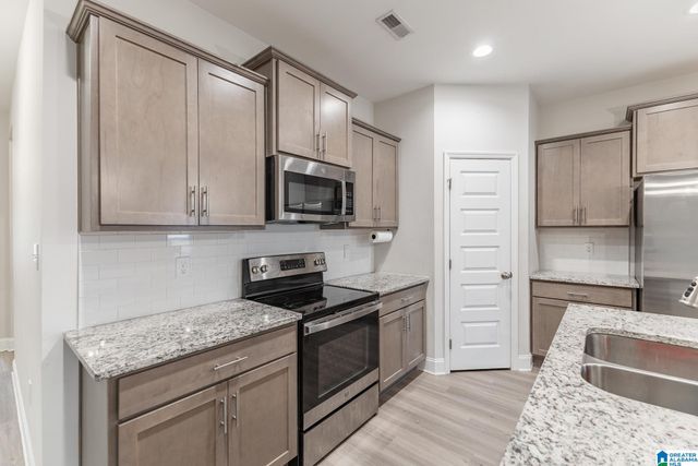 106 ELAINA GREY COURT, New Market, AL 35761