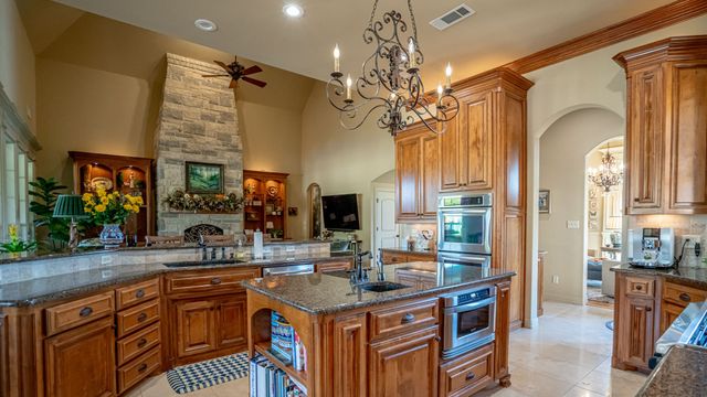 3400 Sundance Court, Granbury, TX 76049