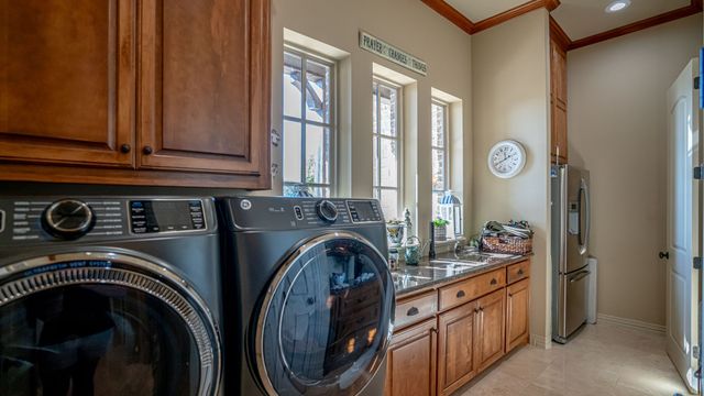 3400 Sundance Court, Granbury, TX 76049