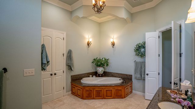 3400 Sundance Court, Granbury, TX 76049