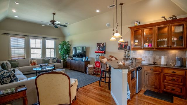 3400 Sundance Court, Granbury, TX 76049