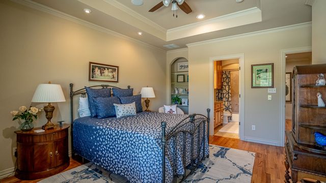 3400 Sundance Court, Granbury, TX 76049