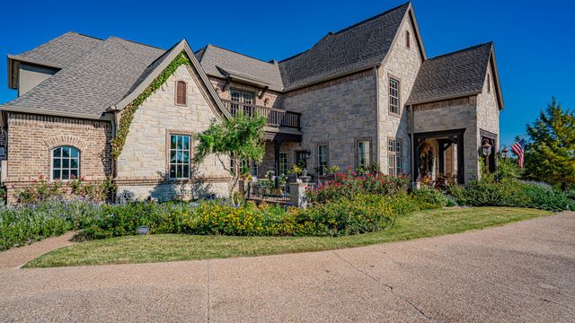 3400 Sundance Court, Granbury, TX 76049