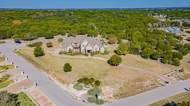 3400 Sundance Court, Granbury, TX 76049