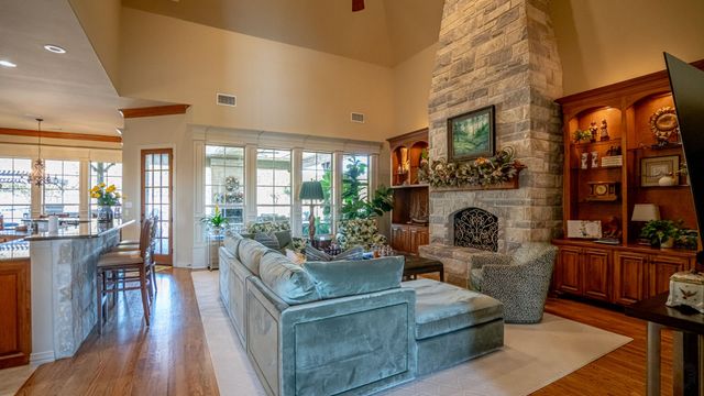 3400 Sundance Court, Granbury, TX 76049