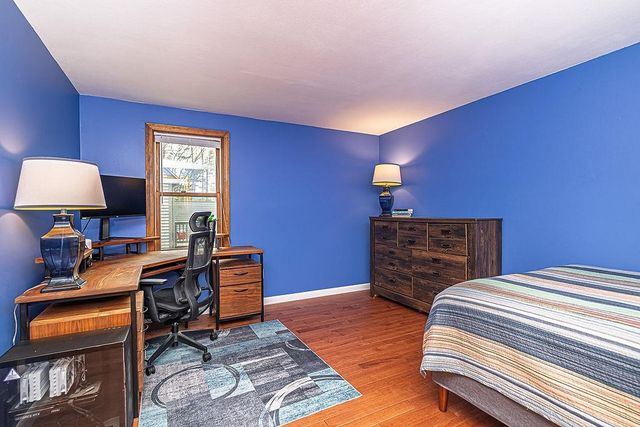 64 Glengarry Drive, Stratham, NH 03885