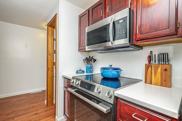 64 Glengarry Drive, Stratham, NH 03885
